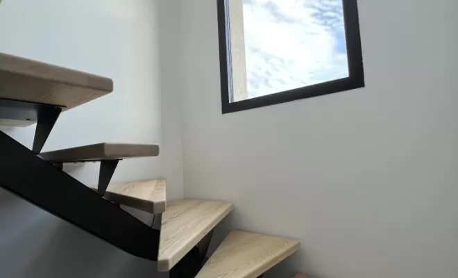 Escalier Metal et Bois [Chantier CORSE DIFFUSION]